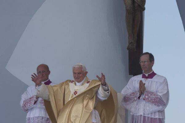 Ricordo e suffragio per la morte del Papa Emerito Benedetto XVI